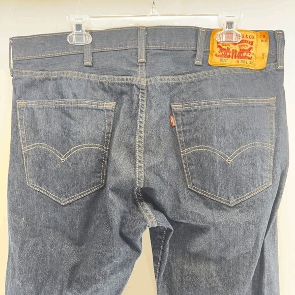 Levi's 501 Super Dark Wash Men's 38x30 Classic Straight Button Fly EUC - Picture 6 of 7